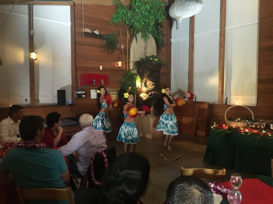 atyourservicecaters_jba_holidayparty_oceaninstitute_luaudancers